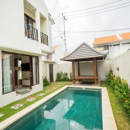 Little Nuts Villas Jimbaran Exterior foto